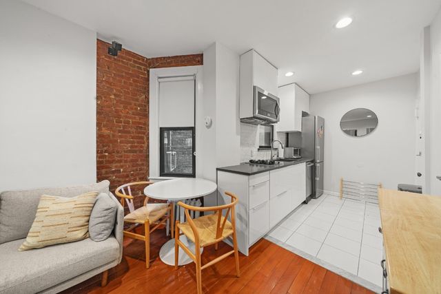 175 Bleecker St Apt 11, New York City, NY 10012