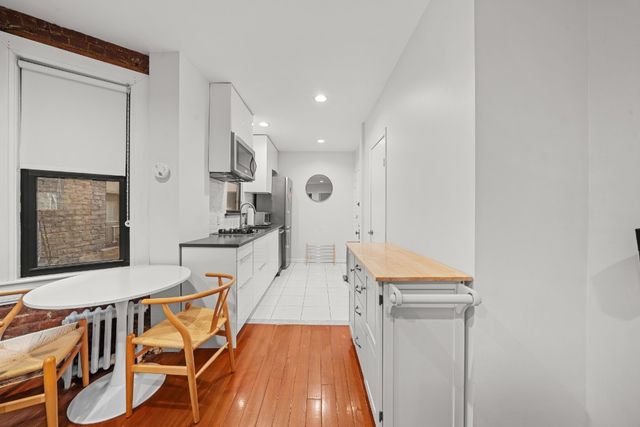 175 Bleecker St Apt 11, New York City, NY 10012
