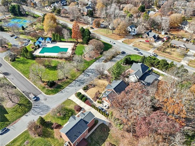 105 Winrow Drive, Jamestown, NC 27282