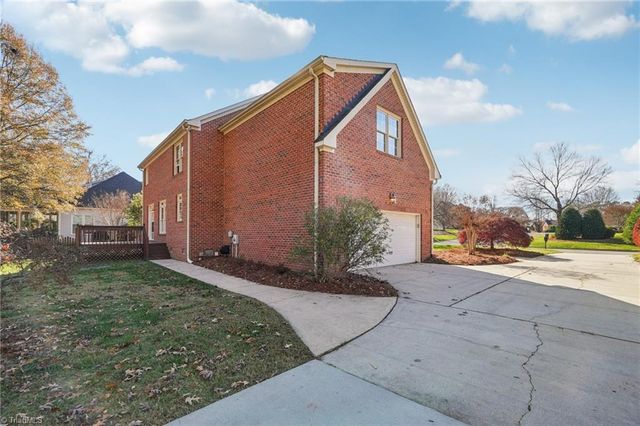 105 Winrow Drive, Jamestown, NC 27282