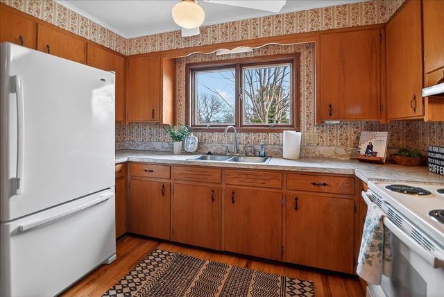 1005 Tompkins Drive, Madison, WI 53716