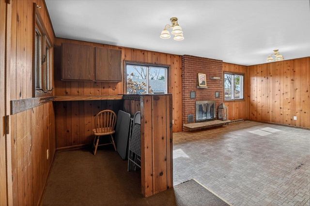 1005 Tompkins Drive, Madison, WI 53716