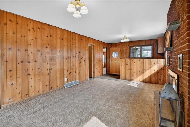 1005 Tompkins Drive, Madison, WI 53716