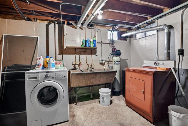 1005 Tompkins Drive, Madison, WI 53716