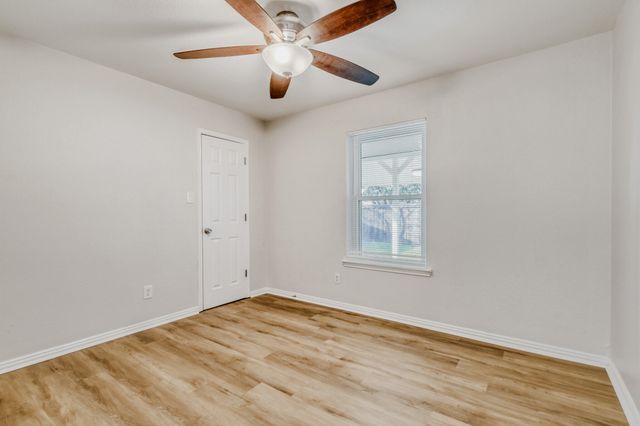 10220 Little Fox Court, Fort Worth, TX 76108