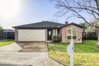 10220 Little Fox Court, Fort Worth, TX 76108