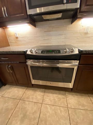 9823 W 34th Ln 9823, Hialeah, FL 33018