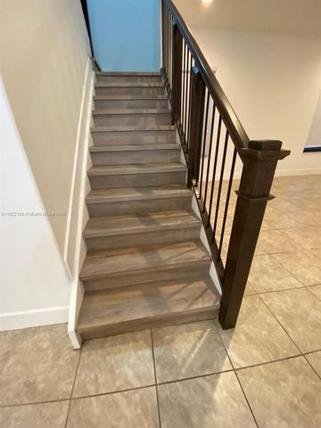 9823 W 34th Ln 9823, Hialeah, FL 33018