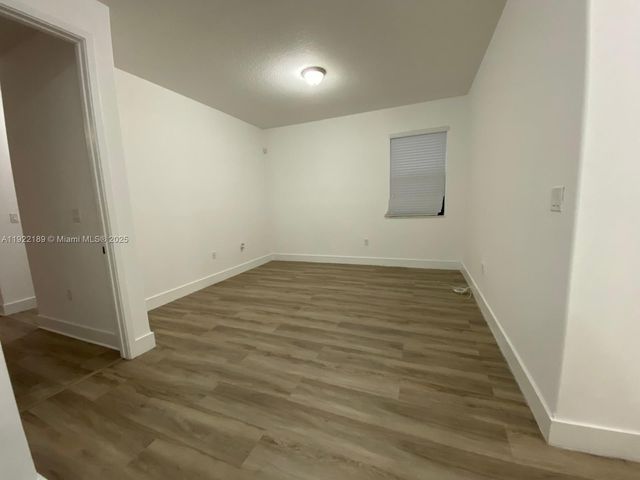 9823 W 34th Ln 9823, Hialeah, FL 33018