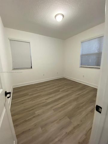 9823 W 34th Ln 9823, Hialeah, FL 33018