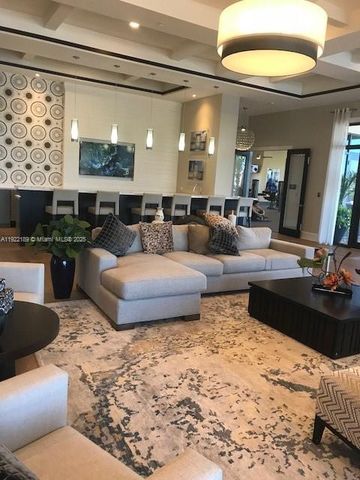 9823 W 34th Ln 9823, Hialeah, FL 33018