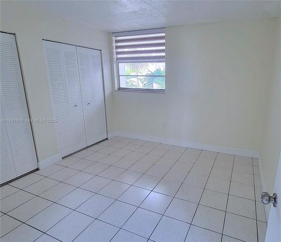 10090 NW 80th Ct 1354, Hialeah Gardens, FL 33016