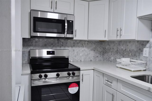 10090 NW 80th Ct 1354, Hialeah Gardens, FL 33016