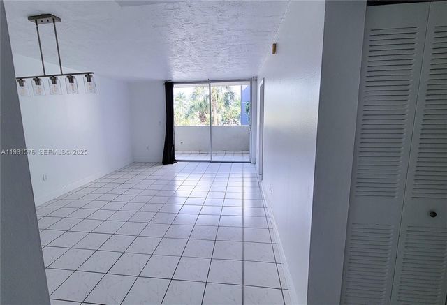 10090 NW 80th Ct 1354, Hialeah Gardens, FL 33016