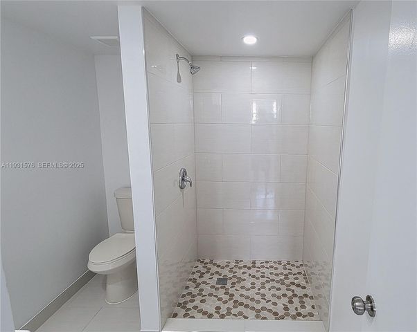 10090 NW 80th Ct 1354, Hialeah Gardens, FL 33016