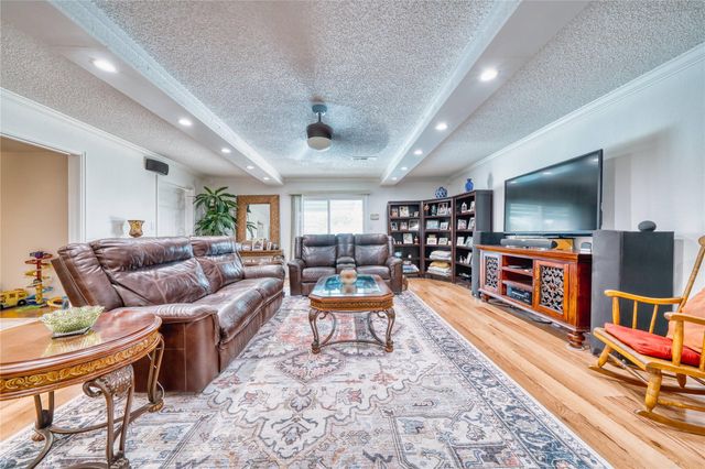 3210 Flamborough Drive, Pasadena, TX 77503