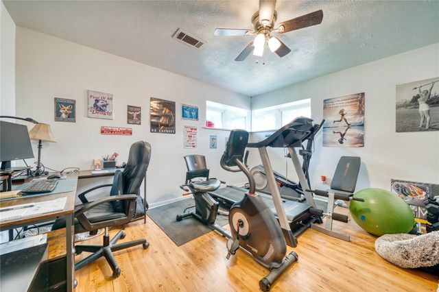 3210 Flamborough Drive, Pasadena, TX 77503