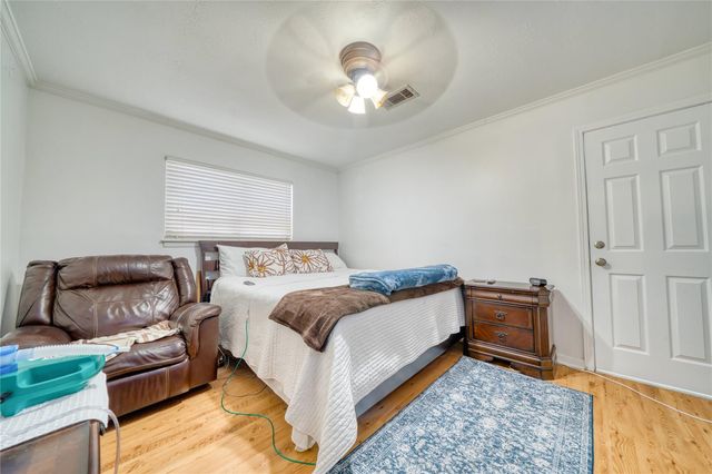 3210 Flamborough Drive, Pasadena, TX 77503