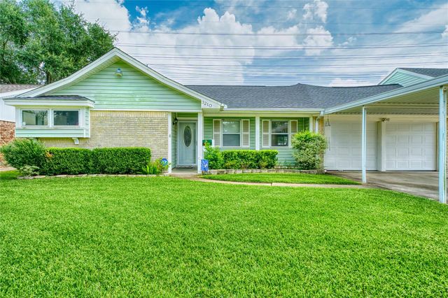 3210 Flamborough Drive, Pasadena, TX 77503