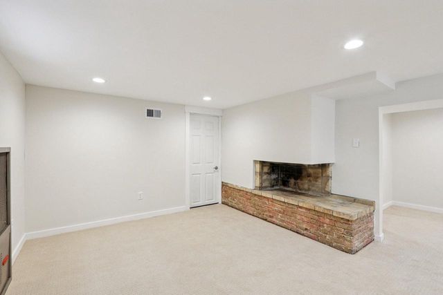 3228 S 15th STREET, Milwaukee, WI 53215