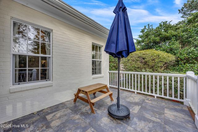 2112 Bay Colony Lane, Wilmington, NC 28405