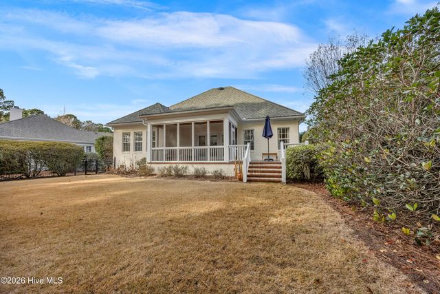2112 Bay Colony Lane, Wilmington, NC 28405