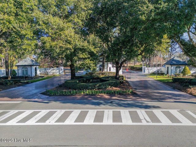 2112 Bay Colony Lane, Wilmington, NC 28405