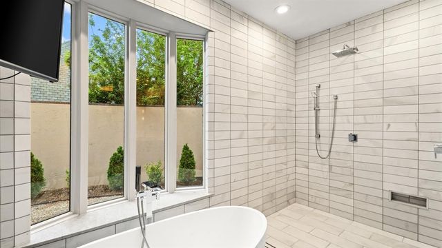 15216 Stoney Spring Road, Edmond, OK 73013