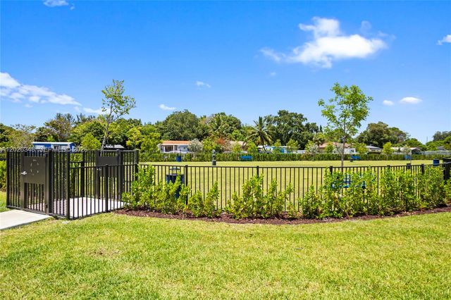 12317 NW 23rd Ct, Miami, FL 33167