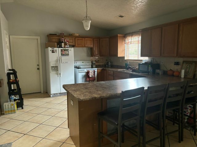 3424 Herrera Road NW, Albuquerque, NM 87105