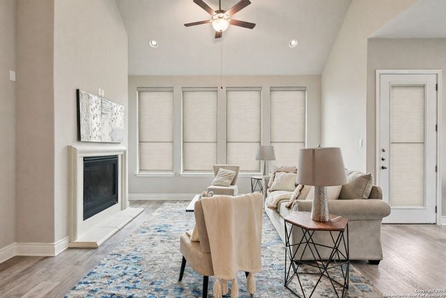 29740 elkhorn, Boerne, TX 78015