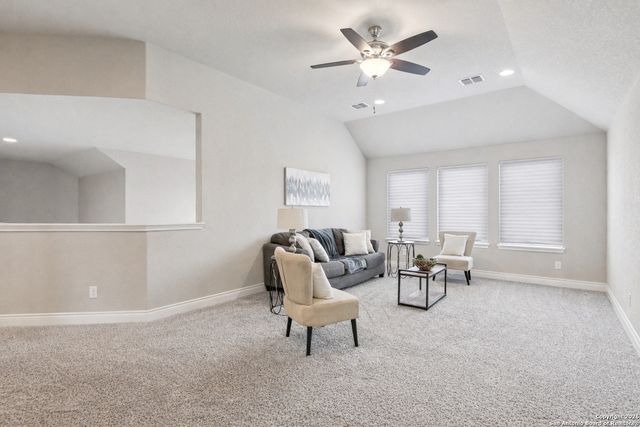 29740 elkhorn, Boerne, TX 78015