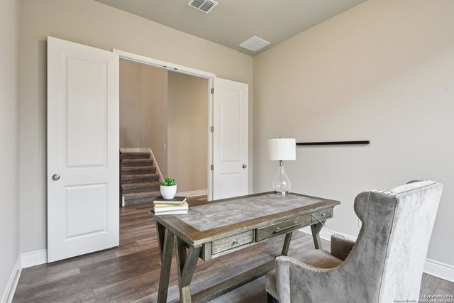 29740 elkhorn, Boerne, TX 78015