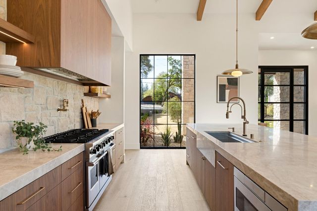 6115 Cavitt Stallman Rd, Granite Bay, CA 95746