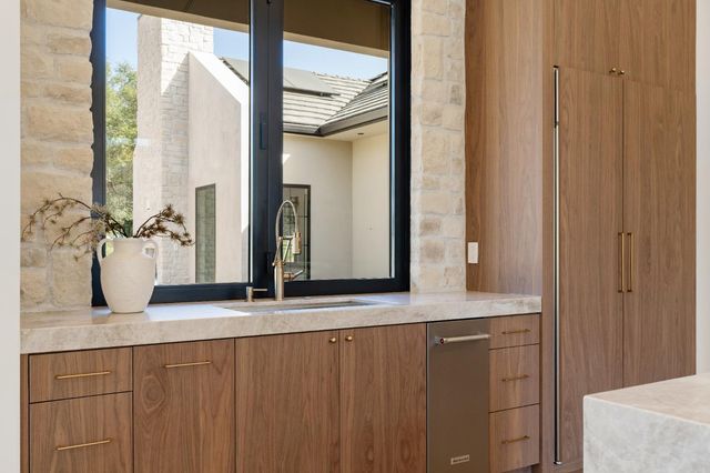 6115 Cavitt Stallman Rd, Granite Bay, CA 95746