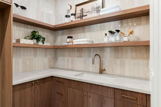 6115 Cavitt Stallman Rd, Granite Bay, CA 95746