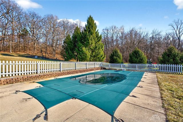 335 Willow Road, Springfield, OH 45502