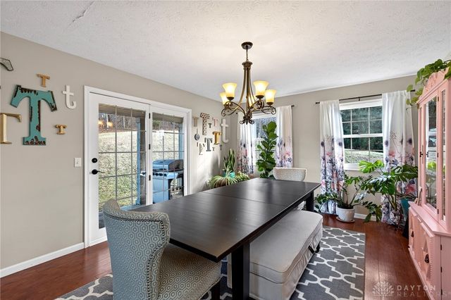 335 Willow Road, Springfield, OH 45502