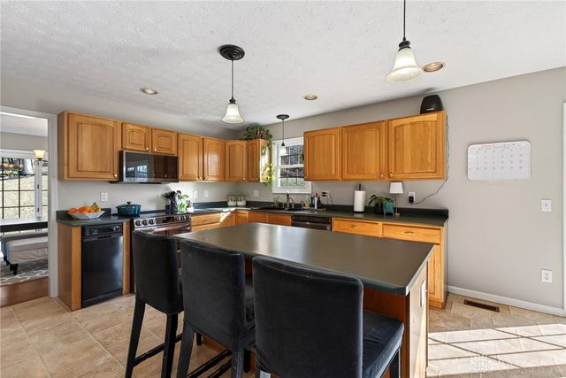 335 Willow Road, Springfield, OH 45502