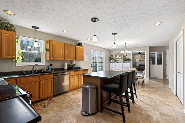 335 Willow Road, Springfield, OH 45502