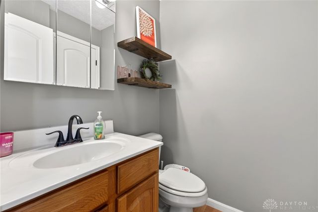 335 Willow Road, Springfield, OH 45502