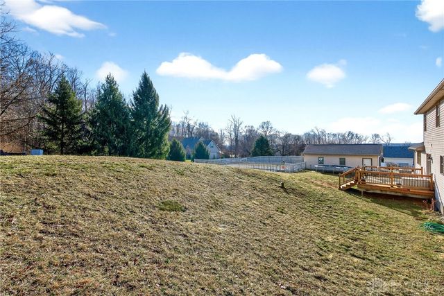 335 Willow Road, Springfield, OH 45502