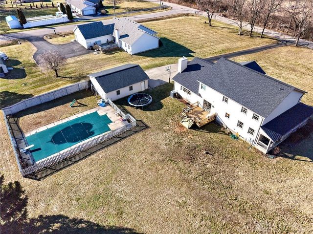 335 Willow Road, Springfield, OH 45502