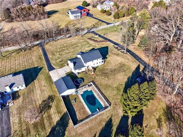 335 Willow Road, Springfield, OH 45502