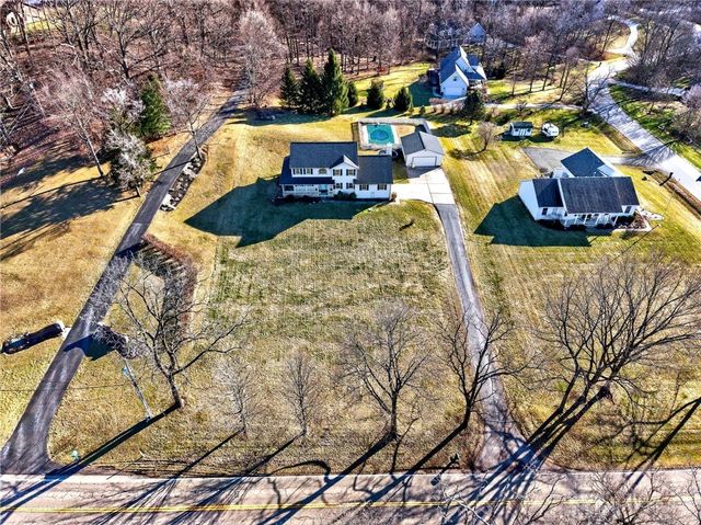 335 Willow Road, Springfield, OH 45502