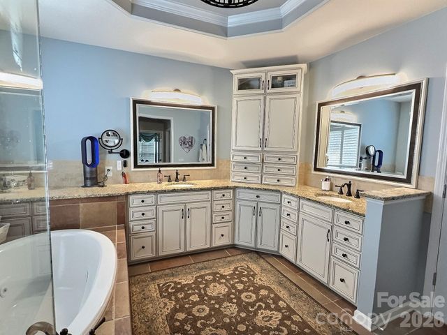 2905 Julian Glen Circle, Waxhaw, NC 28173