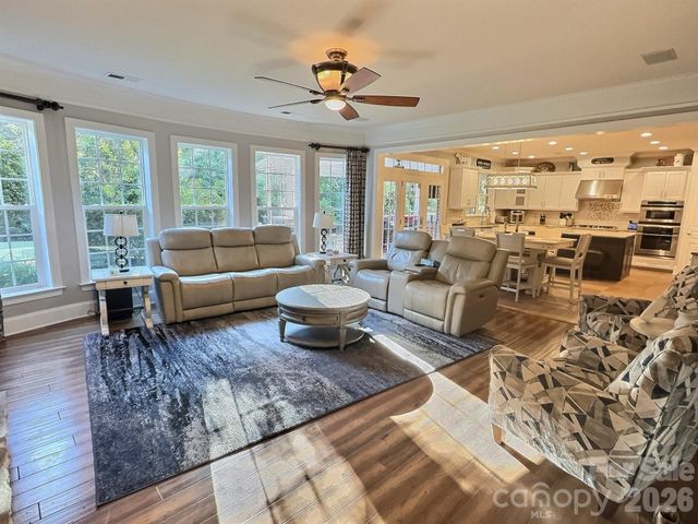 2905 Julian Glen Circle, Waxhaw, NC 28173