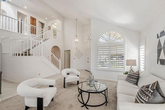 2236 Colonial Ct, Discovery Bay, CA 94505