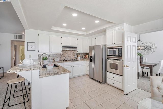 2236 Colonial Ct, Discovery Bay, CA 94505