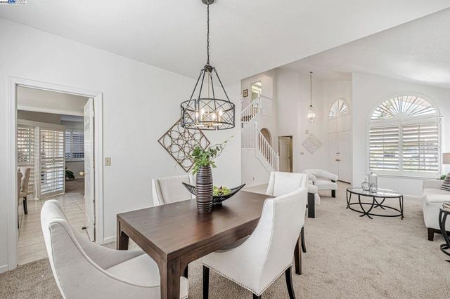 2236 Colonial Ct, Discovery Bay, CA 94505